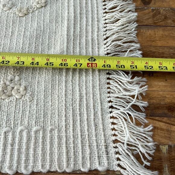 Neutral Natural Hand-Knotted Tufted Wool Rug Natural 24.5 x 29.5" - Picture 2 of 11